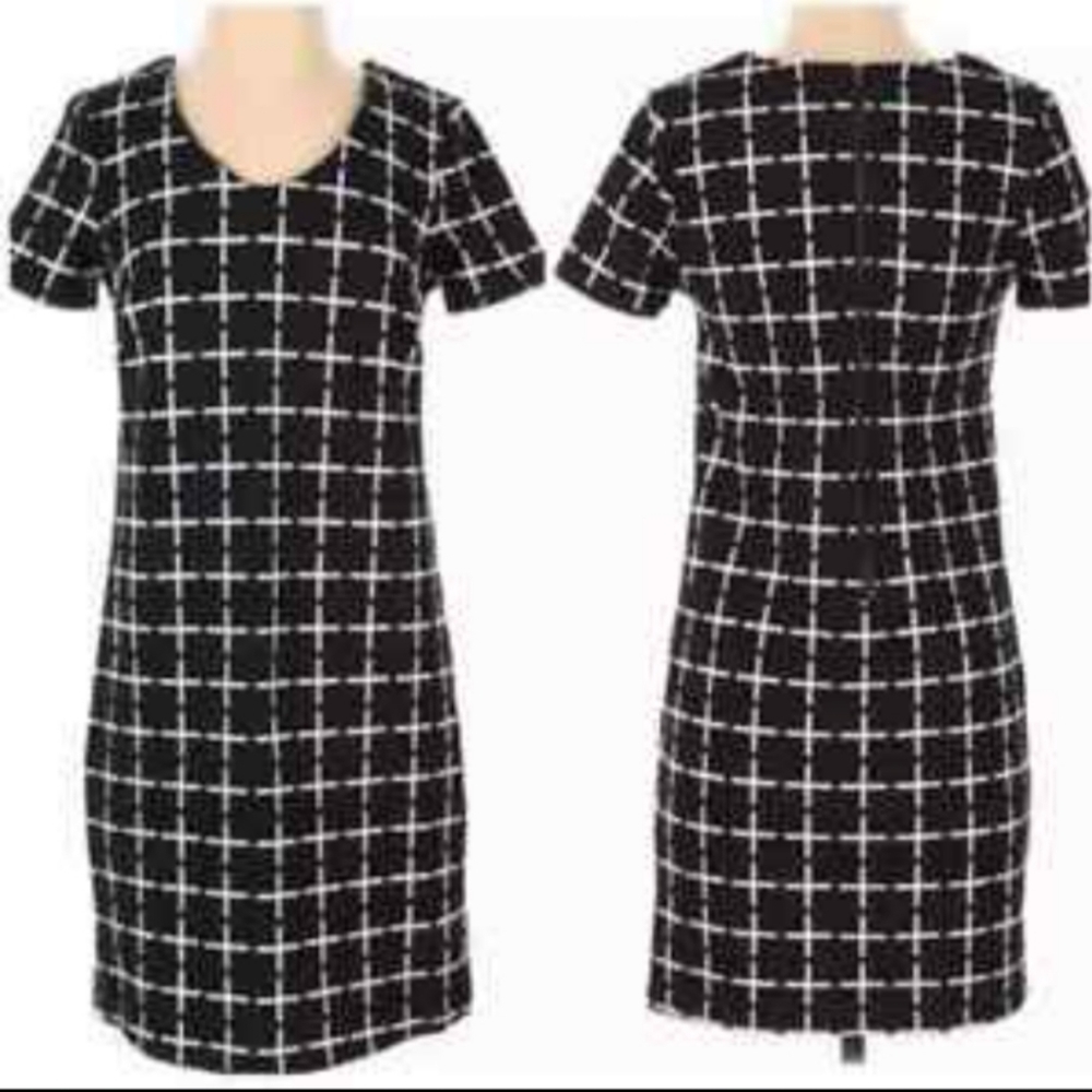 Romeo & Juliet Couture Shift Dress - Picture 3 of 14
